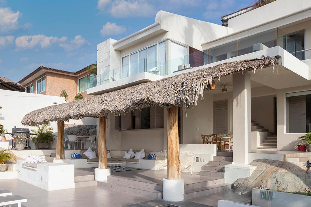 Casa Con Vista A La Bahia Case de vacanță